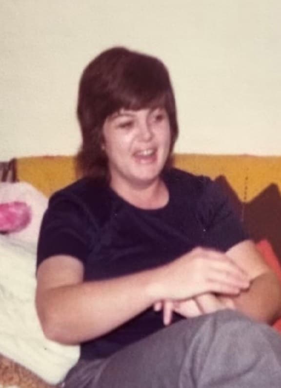 Donnis Pearl Self