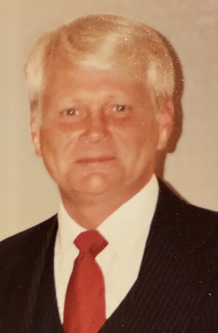 Alyn Eugene Holstad